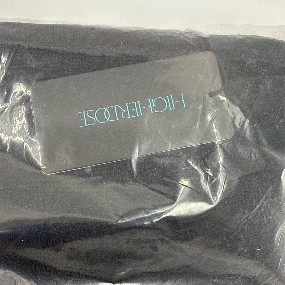 Higherdose black throw